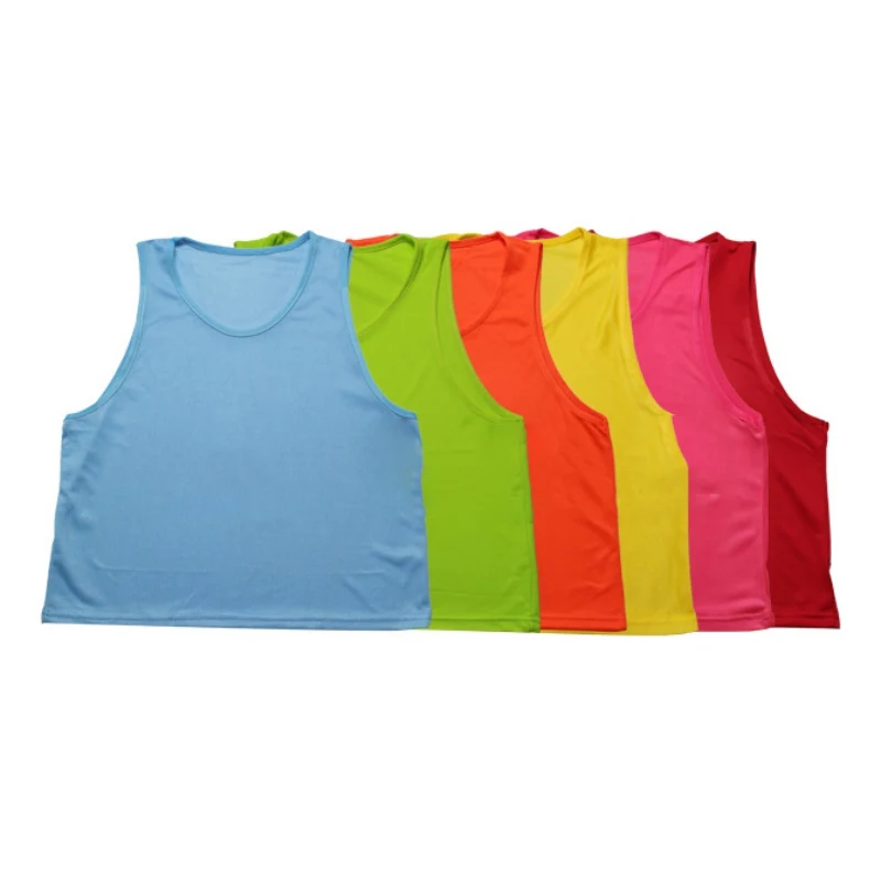 Детская дышащая тренировочная футбольная безрукавка; детский разноцветный футбольный жилет без рукавов; удобные командные рубашки; футболки
