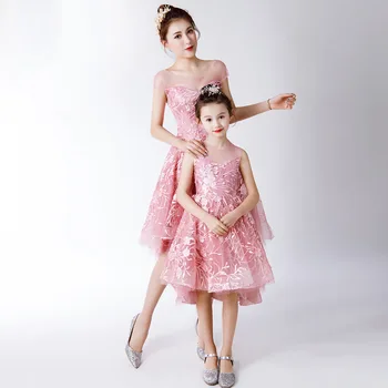 

Mother Daughter Lace Wedding Dresses Pink Princess Ball Gown for Family Matching Clothes Mum Mama and Daughter Dress Outfits