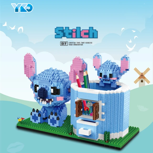 Stitch, Disney (Complete Set with Stand and Accessories) - LEGO