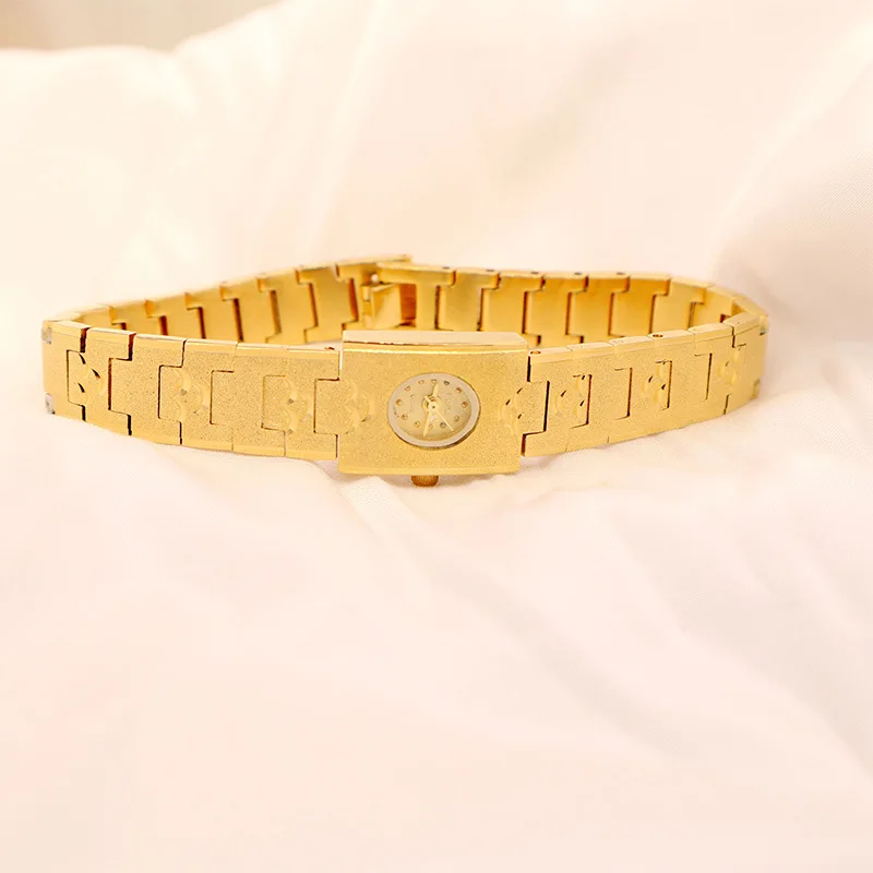 Women Watches Classic Sand Gold Retro Women's Watch Exquisite Non Fading Decorative Bracelet Small Gold Elegant Watch Women