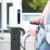 Однофазное Зарядное Устройство EV 10/16/24A Wallmount Зарядная Станция электромобиля Переключаемый Ток EVSE Wallbox Тип 2 Кабель IEC