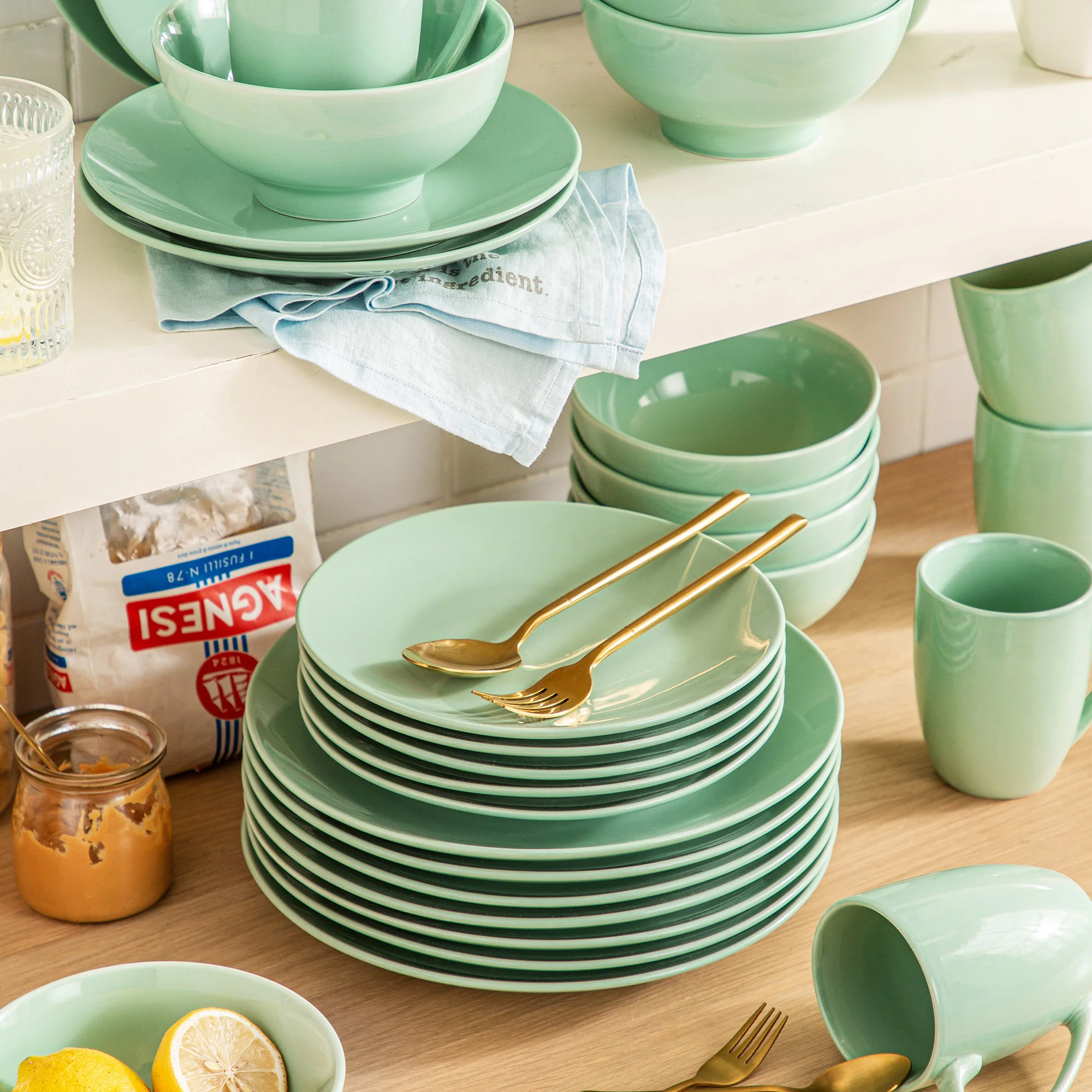 LOVECASA DS 16/32/48-Piece Grass Green Ceramic Porcelain