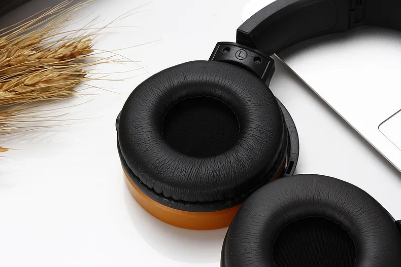 9586209229_1706560524