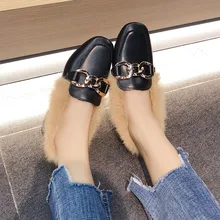 Кожаные зимние лоферы на плоской подошве с металлическими цепочками; женская обувь; зимние теплые туфли без задника; обувь на меху знаменитостей; обувь на плоской толстой резиновой подошве; Мягкие Мокасины на каблуке; mujer