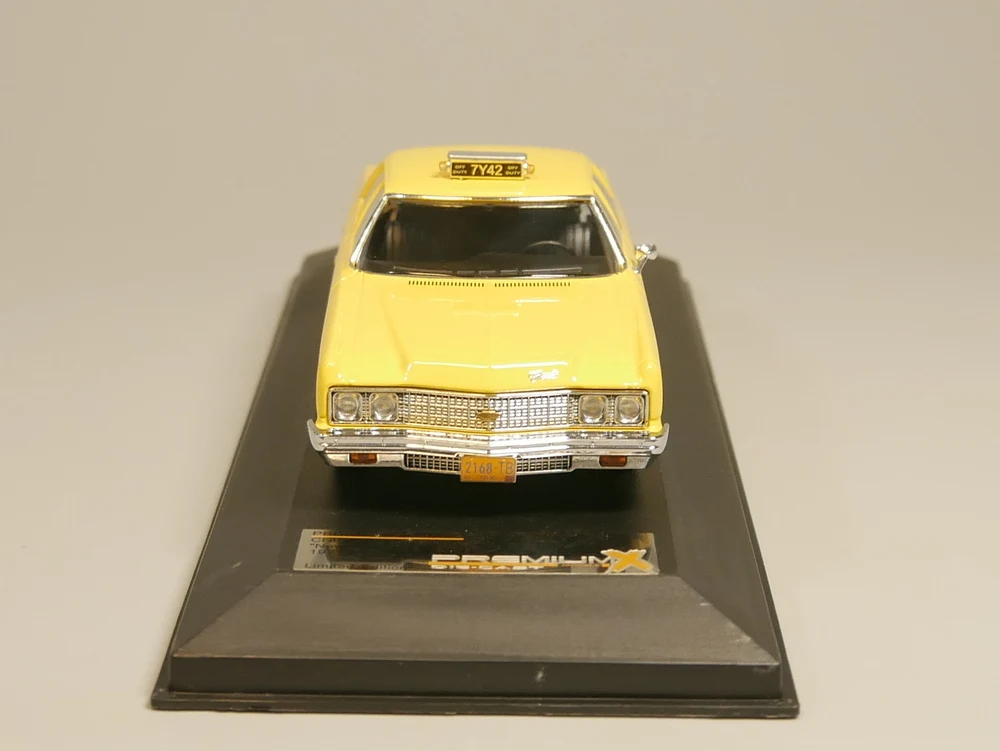 Премиум X 1:43 Chevrolet Bel Air New York Taxi 1973 литьевая модель автомобиля| |