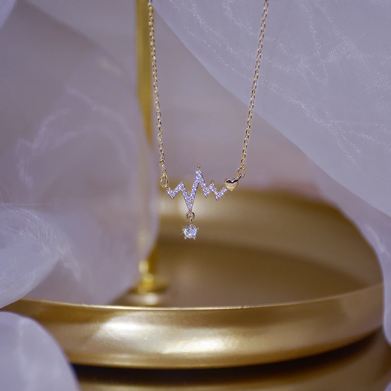 Collier Pendentif Argenté Avec Zircone Cubique 0.5 Ct - 45 Cm - Neuf