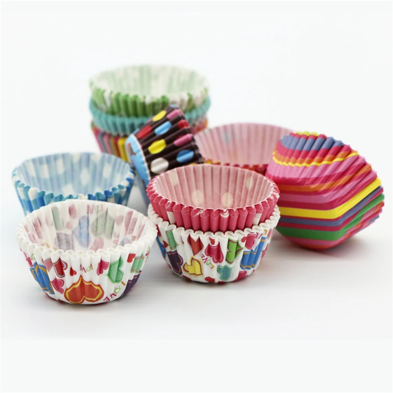 RAYNAG 50 Pieces Paper Muffin Cake Baking Cups Square Cupcake Liners Holder Cases RAYNAG 50 Pieces Paper Muffin Cake Baking Cups Square Cupcake Liners Holder Cases