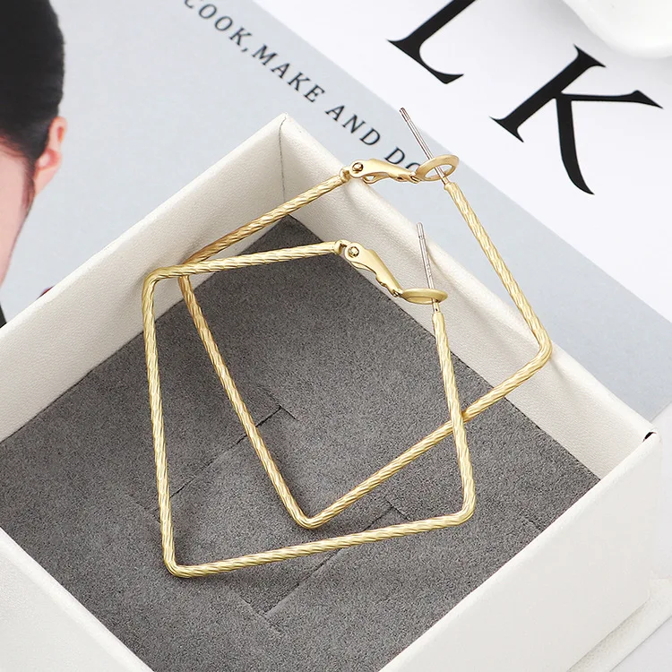 Real Oorbellen Aros Dumb Earrings Celebrity Square Street Snap Fashionable Eardrop Exaggerated Minimalist Women Brincos