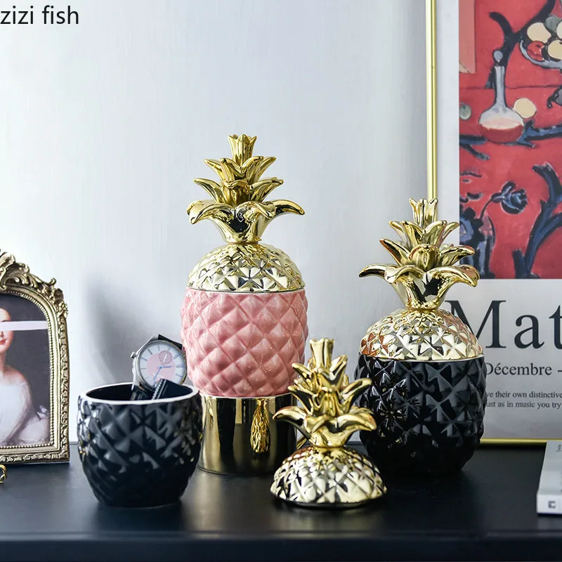 

Northern Europe Ceramic Pineapple Storage Tank Window Shooting Props Light Luxury Creative Gold Plating Storage Tank Decoration
