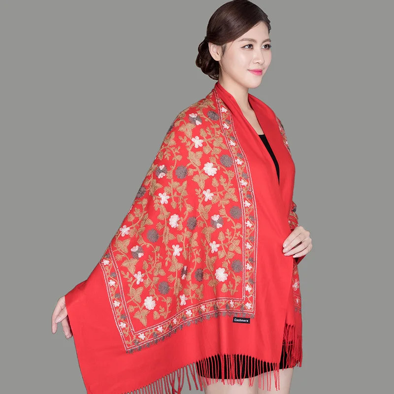 Негабаритный зимний теплый однотонный шарф для женщин/леди мягкие кашемировые шали цветок вышивка кашемировые женские накидки - Цвет: Красный