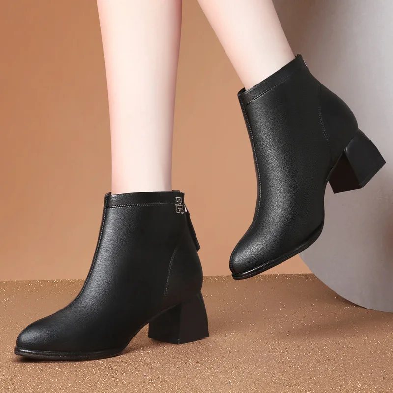 

Chunky Heel Short Boots Women's Martin Boots 2019 Autumn And Winter New Style Semi-high Heeled Thick Bottomed British Style Boot