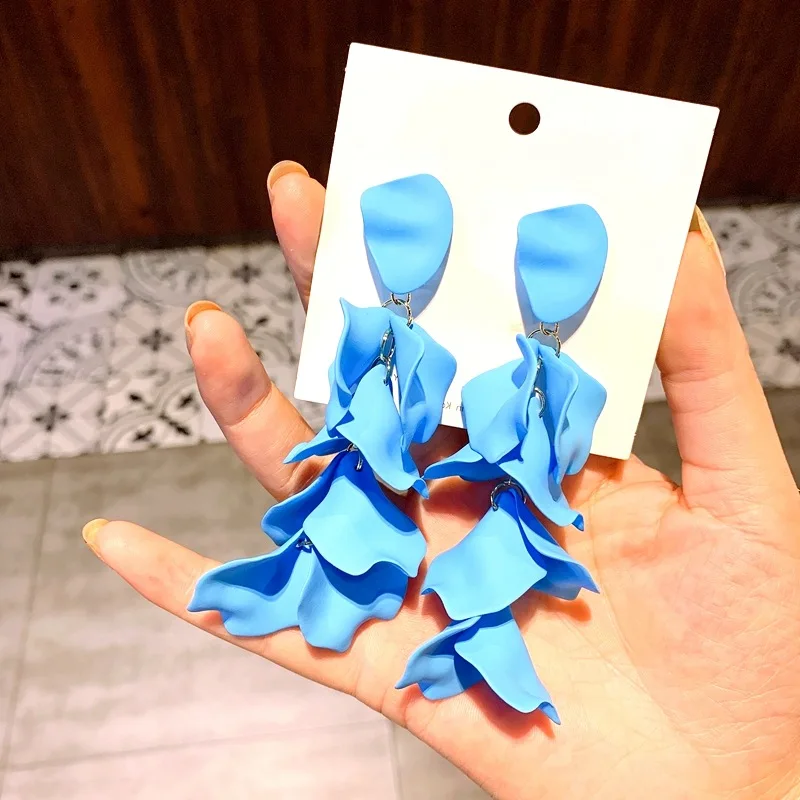 Корейские летние массивные акриловые лепестки цветок длинные серьги для женщин неправильные геометрические эмалевые модные висячие серьги - Окраска металла: blue tassel