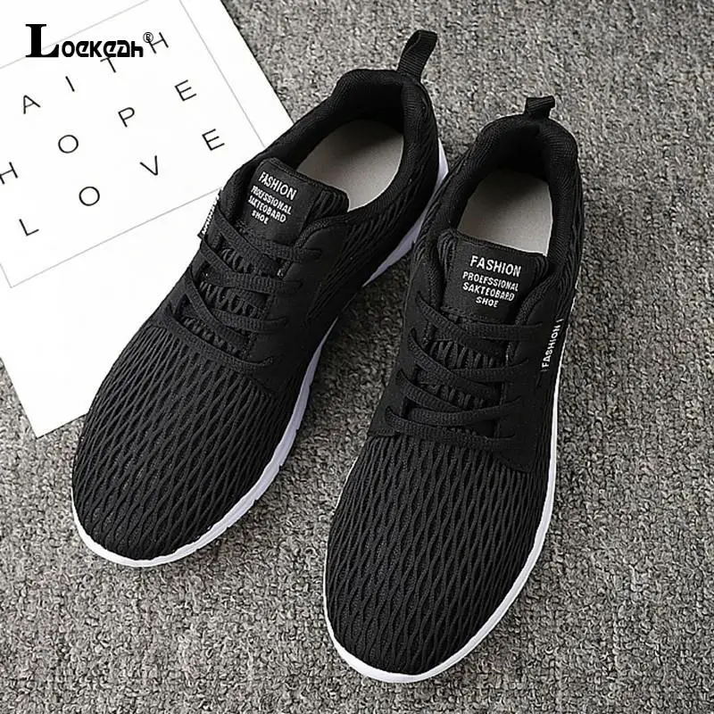 Легкие кроссовки для бега мужские Нескользящие дышащие сетчатые на шнуровке