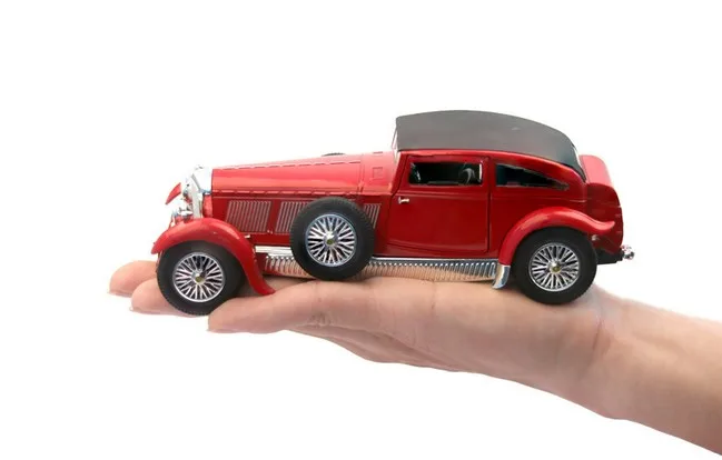 1/32 Металл 8л винтажная модель автомобиля с освещением музыки