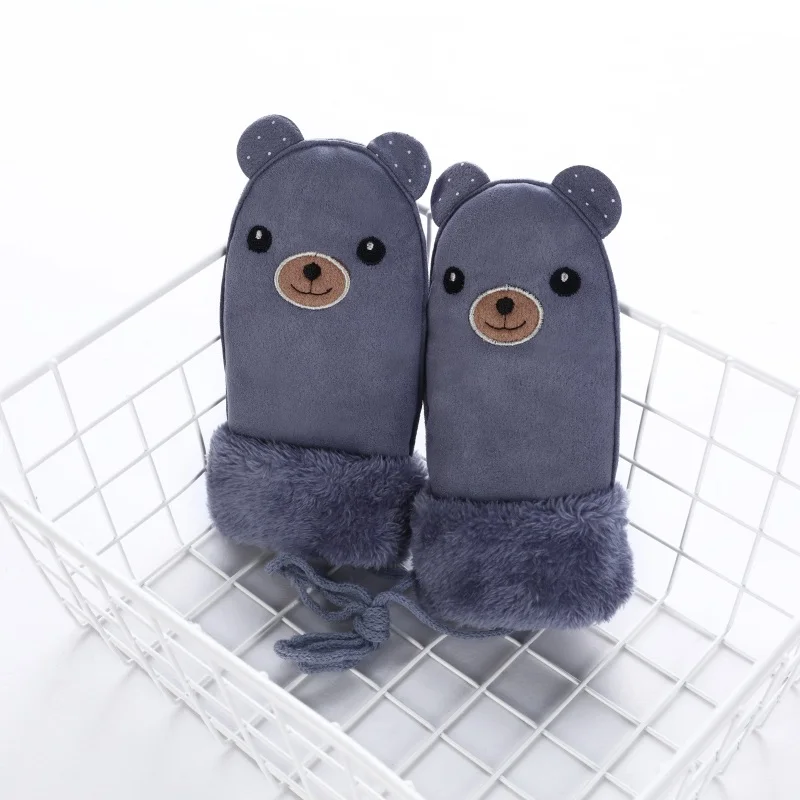 Зимние теплые перчатки с рисунком медведя из мультфильма для мальчиков и девочек, уличные варежки из искусственного меха с веревкой, милая детская флисовая подкладка