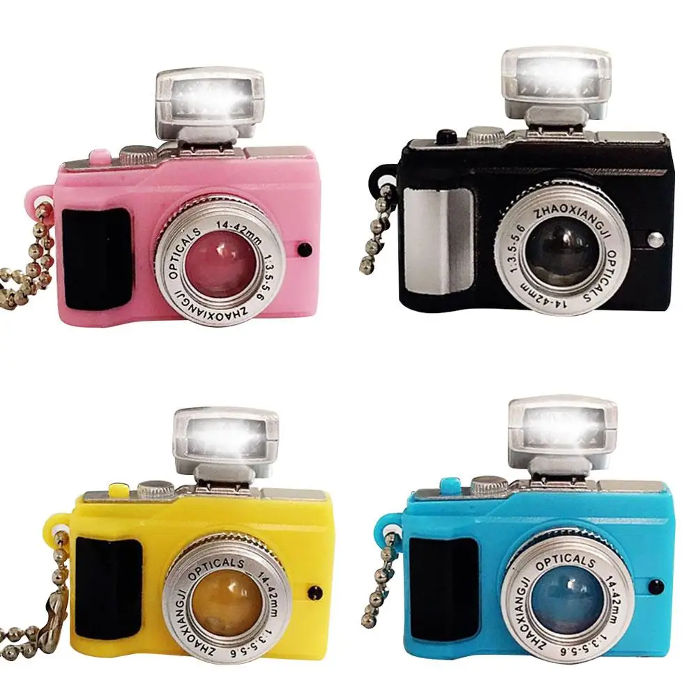 

Hot Selling Illuminated Key Chain Creative Imitation Camera LED Key Pendant Gift Key Chain