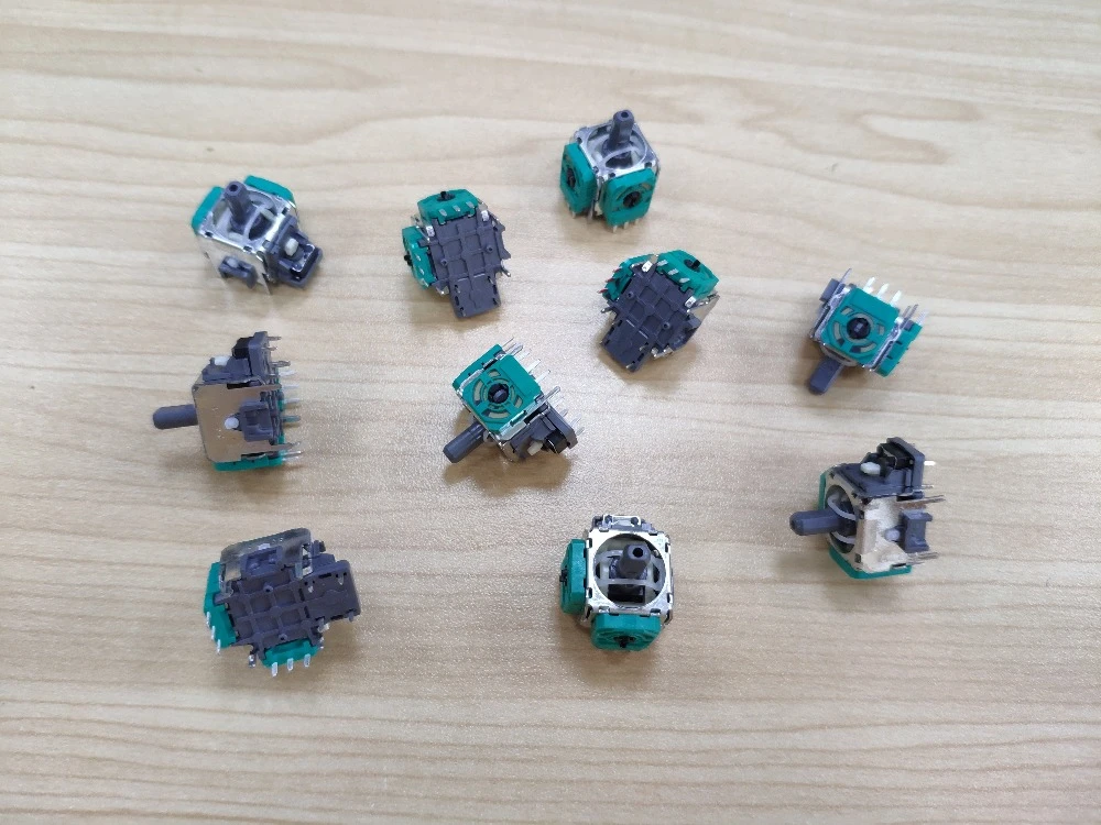 100Pcs Replacement 3D Analog Joystick For Nintend Switch NS Pro Controller Thumb Stick Joystick Sensor Module