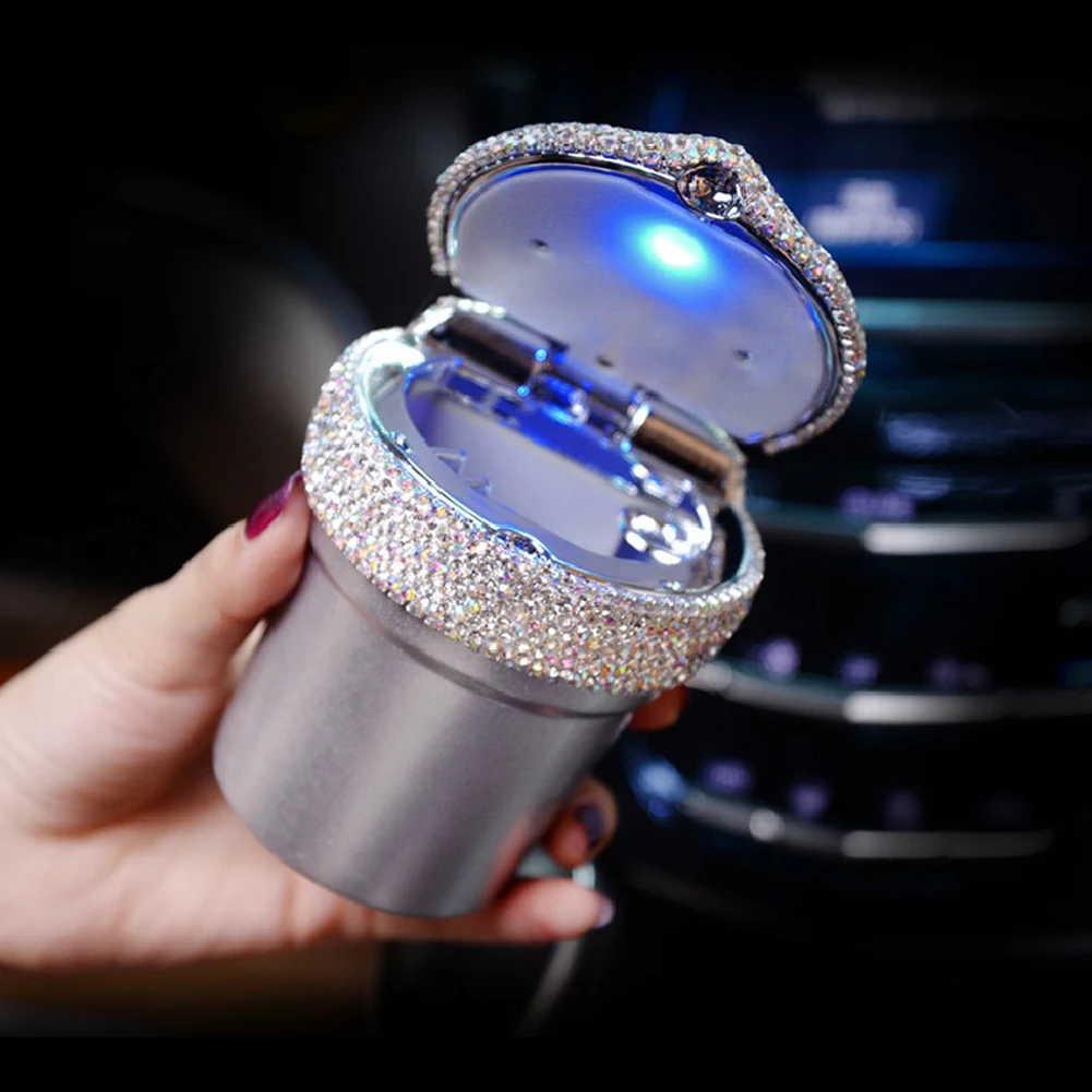 Роскошный алмаз пепельницы для авто с светодиодный Blu-Ray высокое Температура сопротивление авто пепельница для сигарет подарок для Для женщин и девочек
