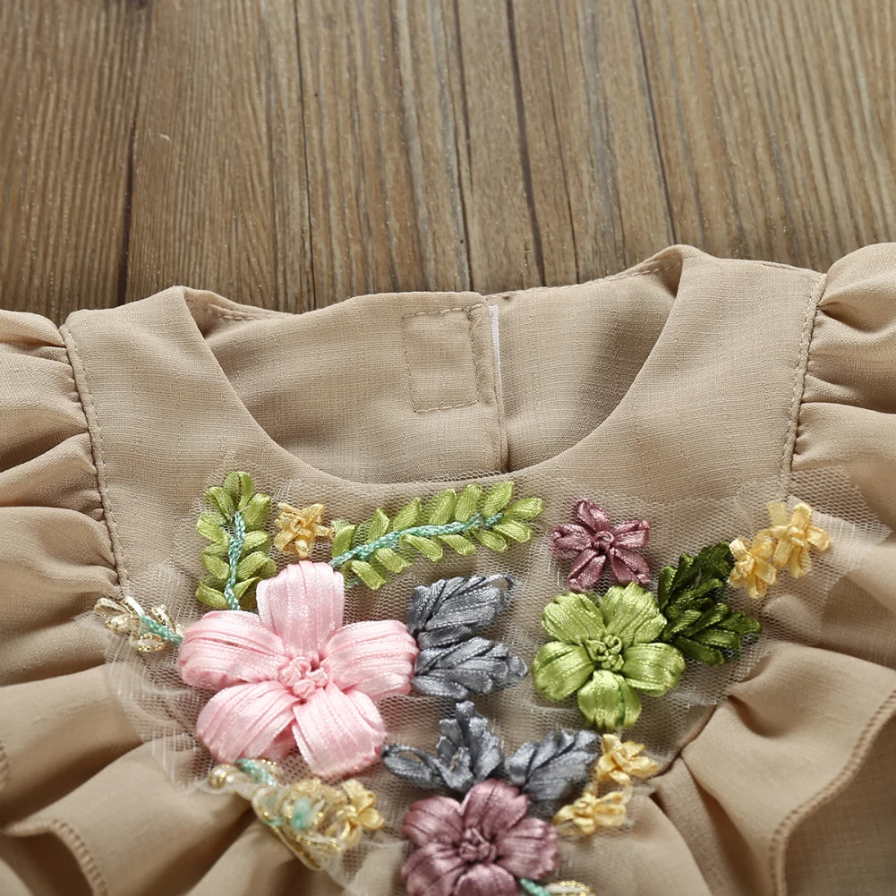 Весенне-осенняя одежда для малышей, одежда для маленьких девочек, комбинезон с длинными рукавами и оборками с объемным цветком, плиссированное платье, комбинезон, наряды