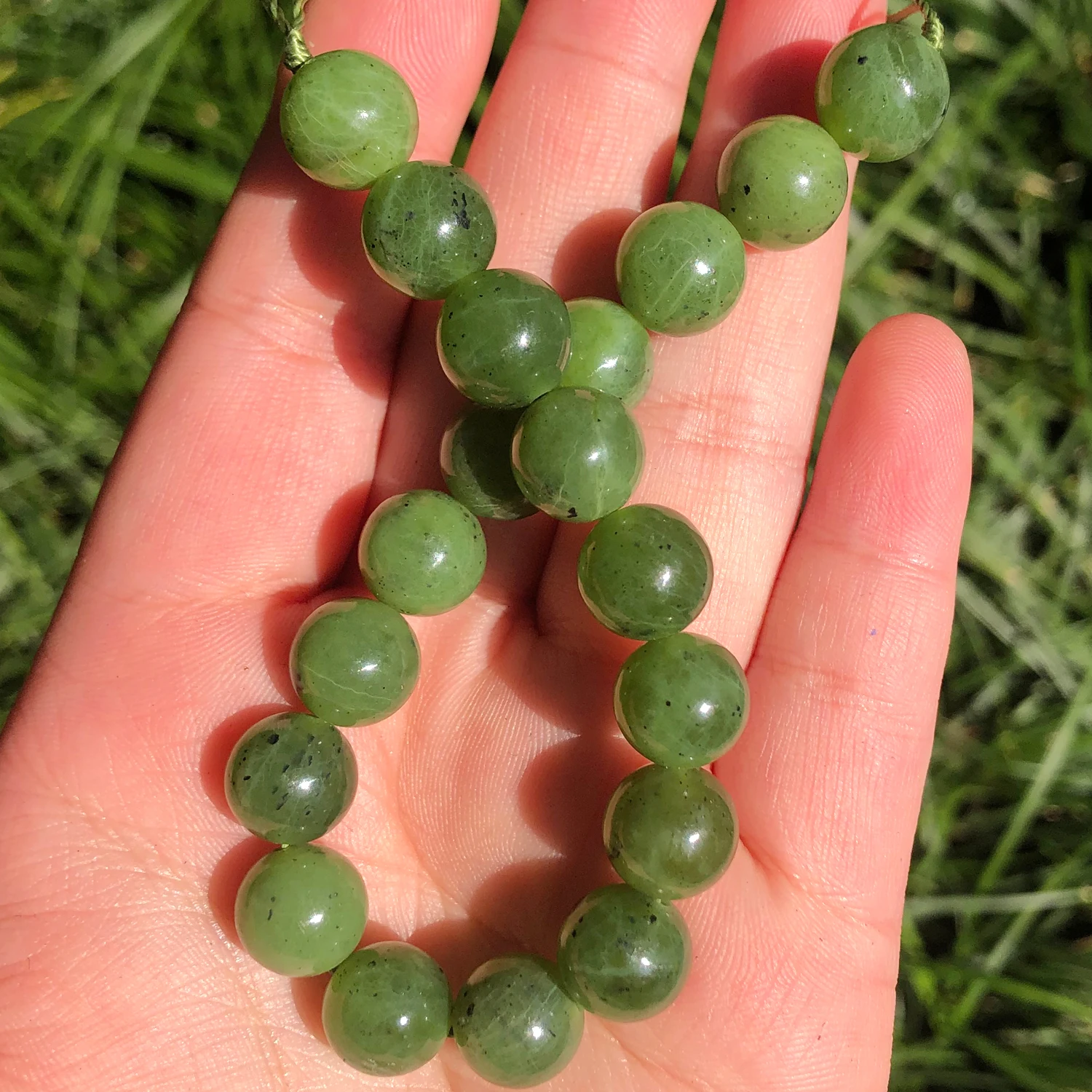 Gemstones - Nephrite Jade Round Beads 6mm