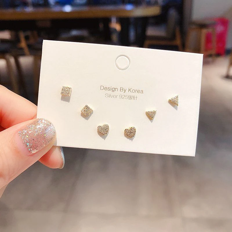 Изысканные маленькие квадратные серьги-гвоздики в форме сердца, набор золотых сережек с микропокрытием из кубического циркония для женщин