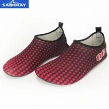 Водонепроницаемая обувь для плавания для мужчин и женщин; пляжная обувь в горошек; кроссовки; быстросохнущие Нескользящие летние туфли для плавания