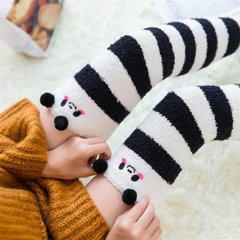 Calcetines largos de lana de tubo para mujer, por encima de la rodilla, bonitos dibujos animados, gruesos, cálidos, para dormir, a rayas, Kawaii, venta al por mayor, Invierno|Medias| - AliExpress - ¡Es muy lindo!