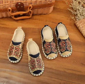 

Children hand-made embroidered shoes layers soft bottom Comfortable spring Autumn Shoes Cotton Linen Fabric Shoes kid