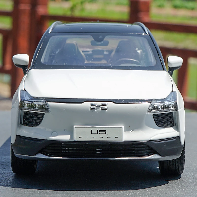 1:18 Оригинал 2019 Aiways U5 SUV литая модель автомобиля с небольшим подарком|Наземный