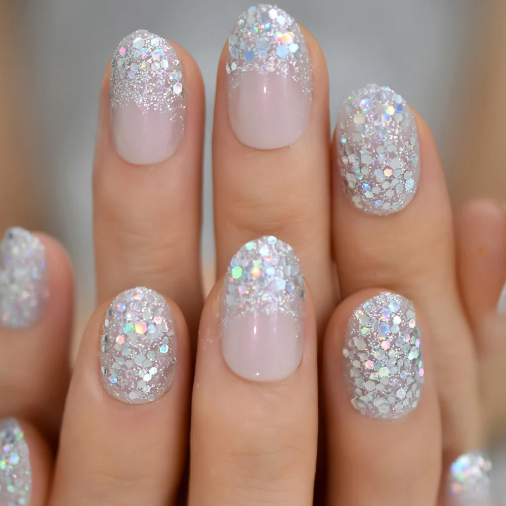 Holografische silberne Glitzer-Nägel zum Aufdrücken, kurzer Stil, tägliches Tragen, nackte rosa Dame, künstliche Nägel, ovale Form, Nagelkunst, vollständige Abdeckungsspitzen – Detail 3