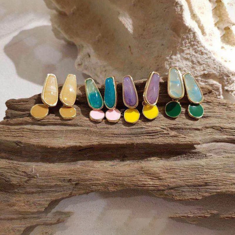 

Korean Contrast Temperament Stud Earrings Cold Wind Geometric Irregular Metal Drop Glaze Oil Earrings Female Ornament Oorbellen