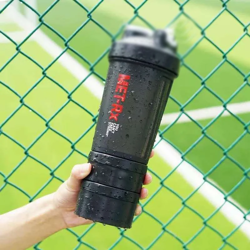 Спортивная бутылка для встряхивания 3 слоя Смешанный порошок сывороточного протеина Нержавеющая сталь 304 шарик для перемешивания Пластиковая фитнес-бутылка для воды Многофункциональный чайник