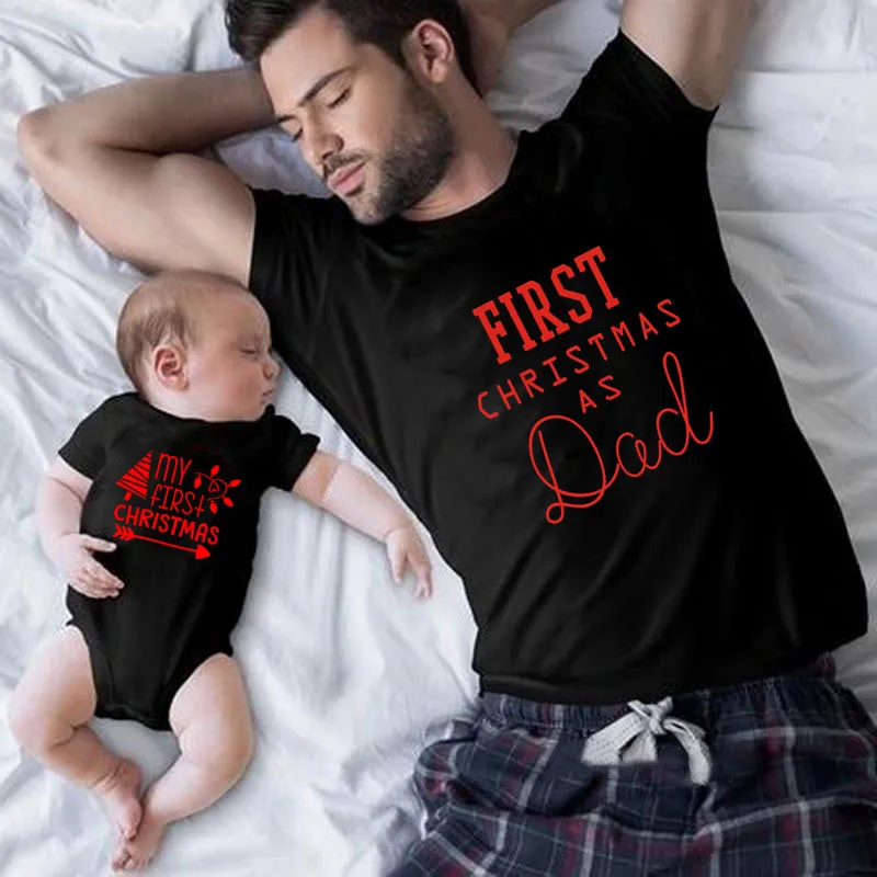 thumbnail image 4 of Camiseta de primera Navidad 2020 para mamá y papá, divertida camiseta familiar a juego, camiseta negra de manga corta para mamá, papá y bebé, 4 of 5