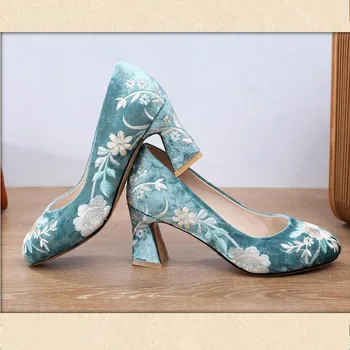 

Spring 2020 new high heels Fashion suede embroidered shoes women shoes Red wedding bridal shoes ladie high shoes talon femme