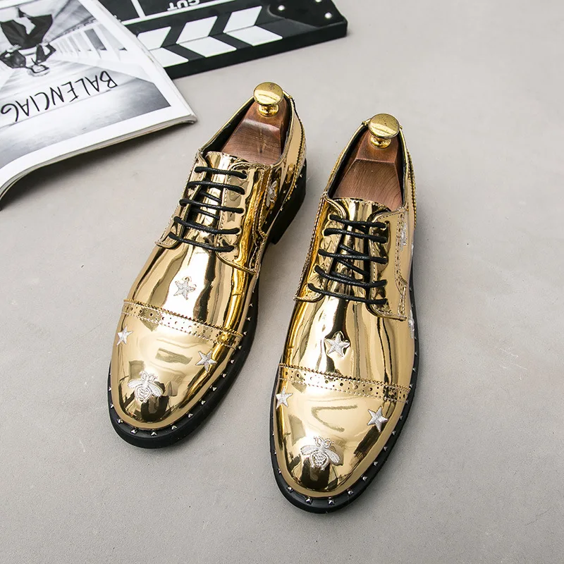 

2019 Spring New Style Casual Leather Shoes Embroidery Small Bee England Fashion Lace-up MEN'S Shoes Trend Bright Surface Leather