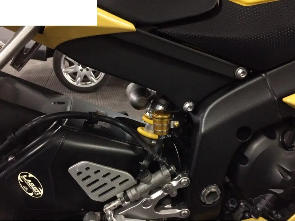 Motorcycle Brake Fluid Reservoir Rear Clutch Tank Oil Fluid Cup For kawasaki Z1000 Z800 Z750 ER-6N ninja300 250 ZX6r ZX9r ZX12r