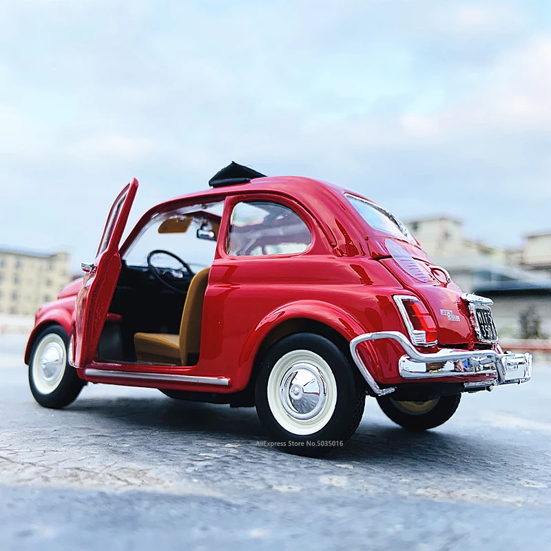 Модель автомобиля из сплава Bburago 1:24 1968 Fiat 500L декоративная коллекция игрушечные