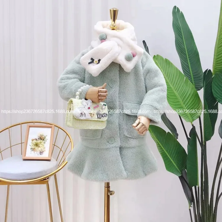 

Children's clothes 2019 winter new girl coat fashion foreign style imitation velvet fishtail female baby coat tide