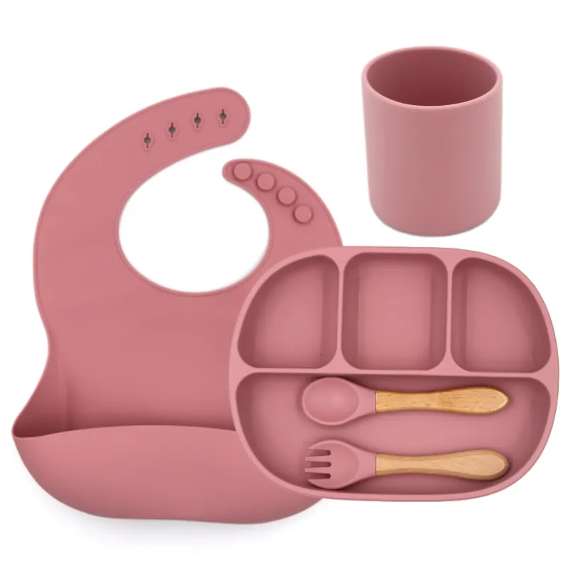

100% Food Grade Feeding Baby Silicone Bibs Waterproof Silicone Fork Spoon Comfortable Baby Gift Set