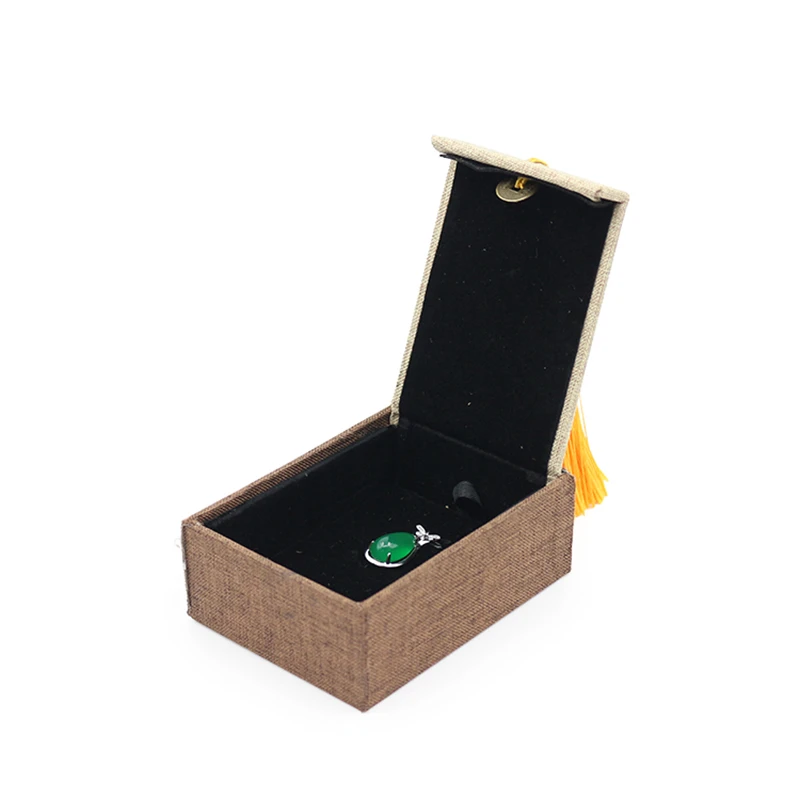 

Creative Wooden Sign Lettering Linen Copper Money Tassel Jewelry Ring Pendant Bracelet Long Chain Box Built-in Black Card Slot