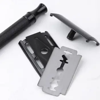 

Vintage manual razor razor safety razor double-sided blade metal scraper with brush and a box of blades