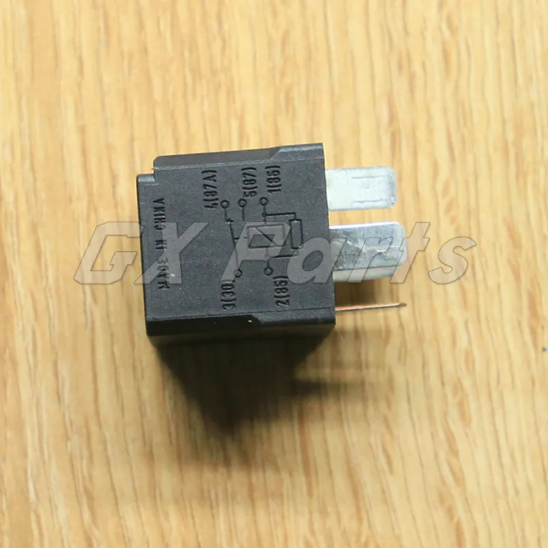 Generic Holdwell Relay Switch Fuse Panel 6679820 For Bobcat 751 753 763 773 863 864 873 883