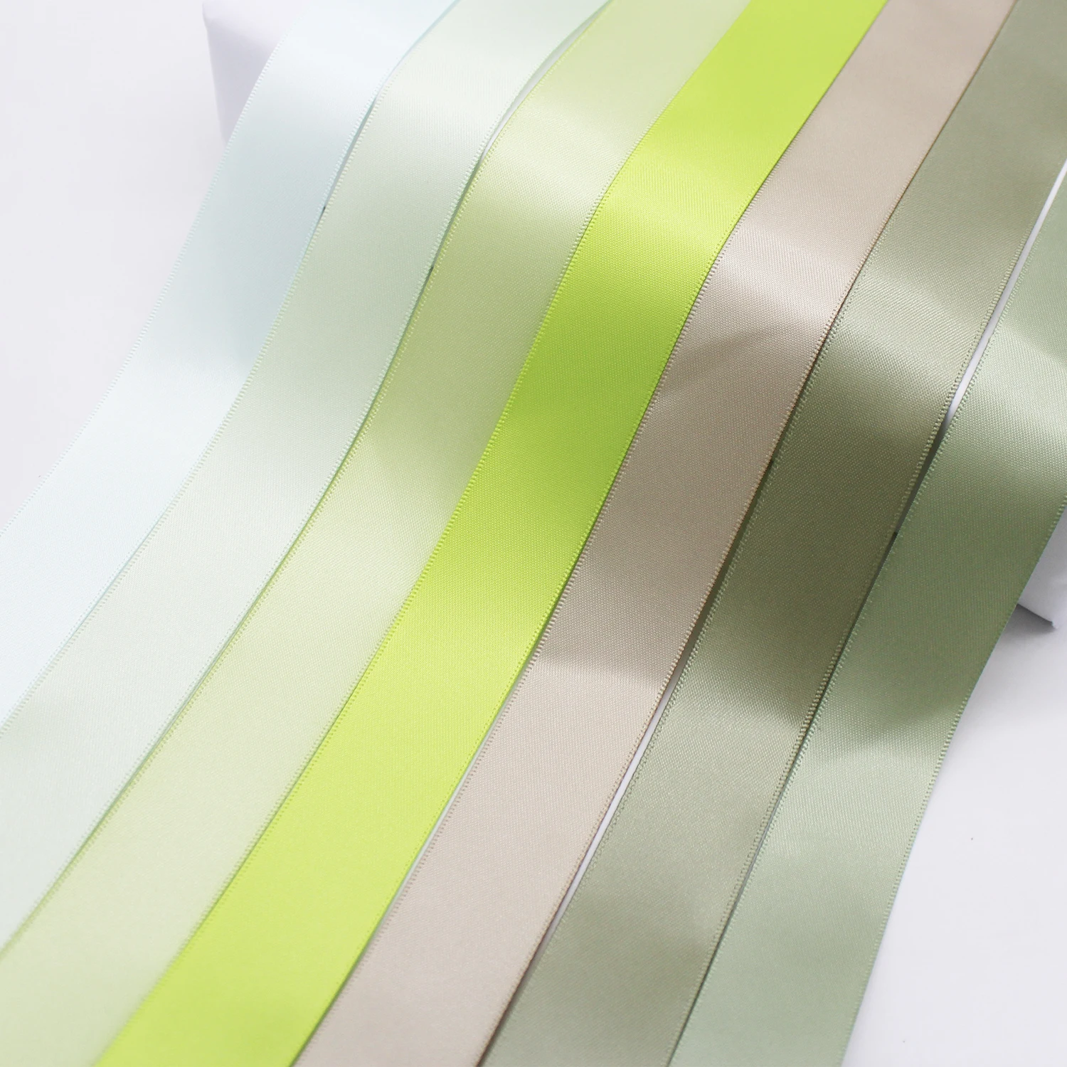 5 Meter/Lot Grosgrain Ribbon Satin Ribbon Fashion Color Craft DIY 6mm 9mm 16mm 25mm 38mm satin ribbons,grosgrain ribbon,ribbon supplies,satin ribbon,ribbon decoration