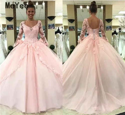 

Pink Ball Gown Quinceanera Dresses 2020 Scoop Long Sleeves Open Back Lace Appliques Prom Party Gowns Sweet 16 Birthday Dress