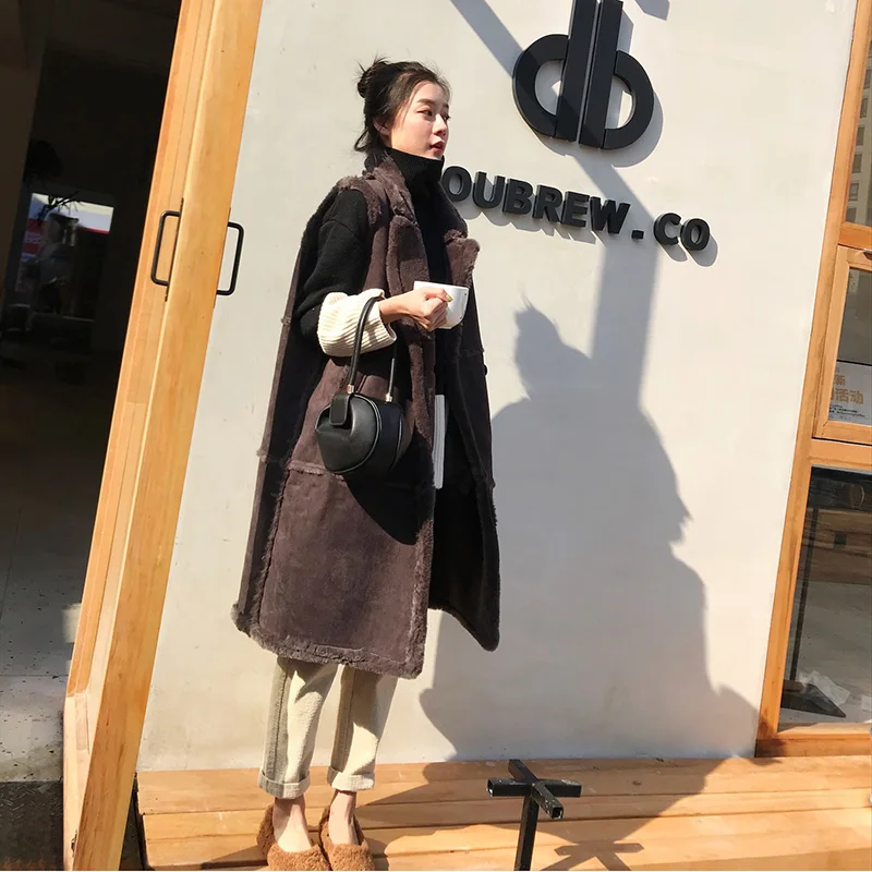 Зимняя женская куртка без рукавов облегающий теплый плотный бархатный жилет из