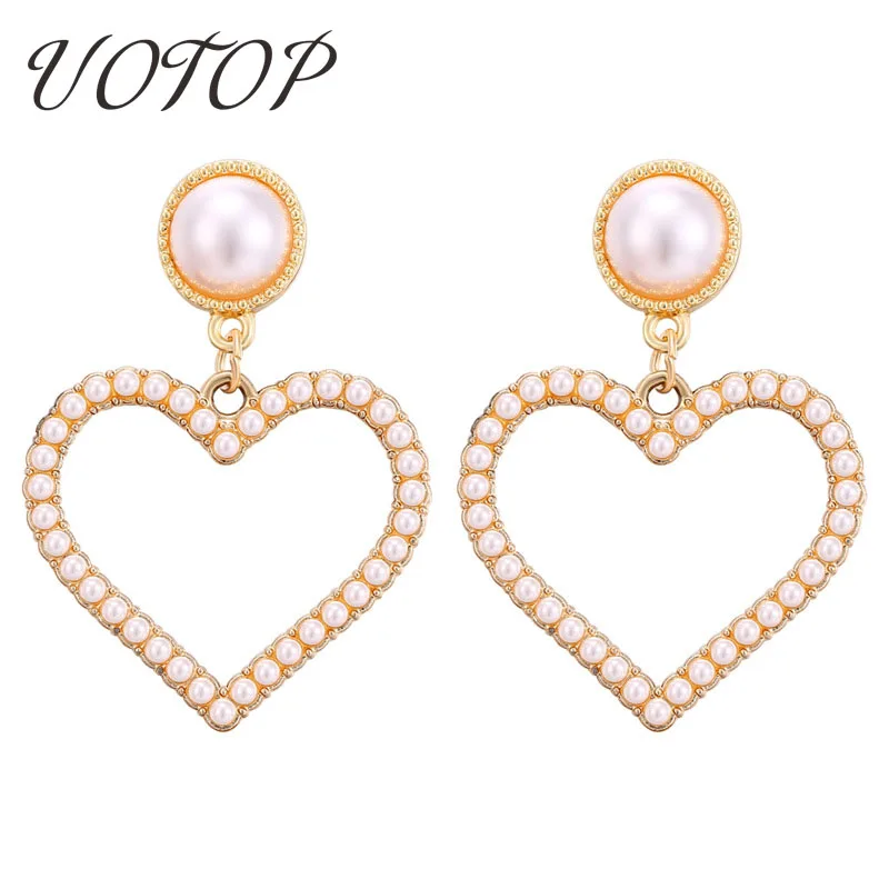 Новые корейские простые милые золотые серьги-гвоздики в форме сердца для женщин, модные серьги с имитацией жемчуга, кольца, серьги-гвоздики для женщин