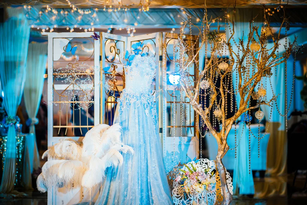 4904554701_834621617