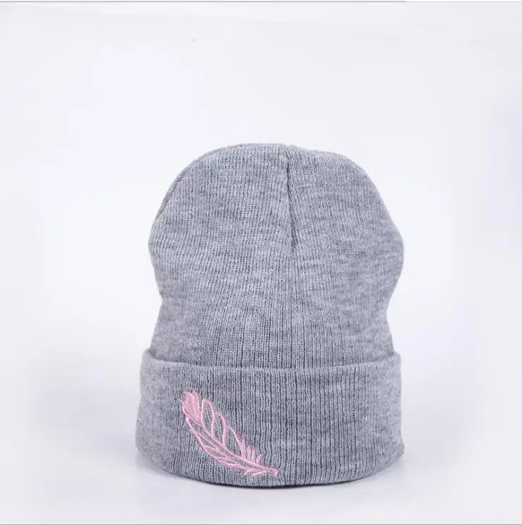 Модные зимние шляпы для женщин Billie Eilish Beanie Hat, однотонная шапочка, зимняя мужская Кепка в стиле хип-хоп, танцевальная уличная Черная шапка - Цвет: Feather Gray