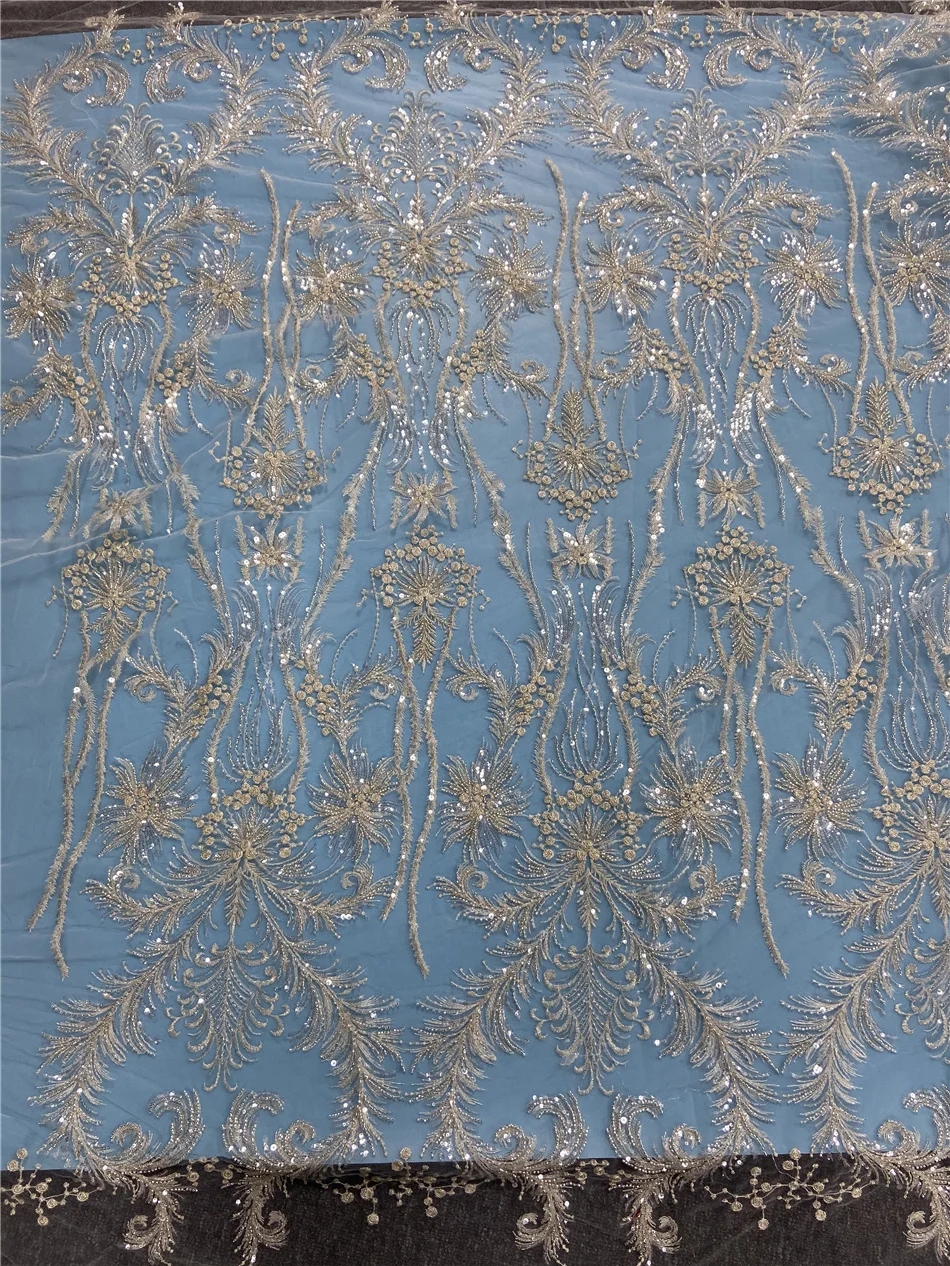 Рисунок 3 - Серебряная вышивка