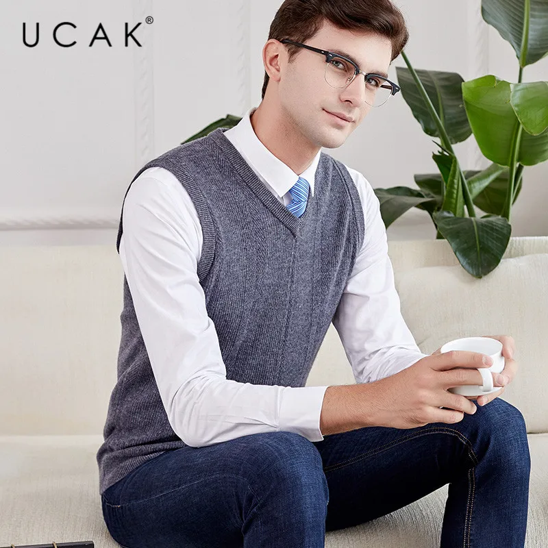 Cheap UCAK Brand Sweater Vest Men 2019 New Arrival Casual Solid Striped Pure Merino Wool Streetwear Pull Homme Winter Sweaters U3116